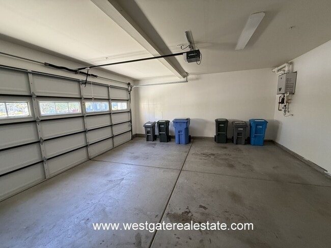 Building Photo - 703 Wood Sorrel Dr