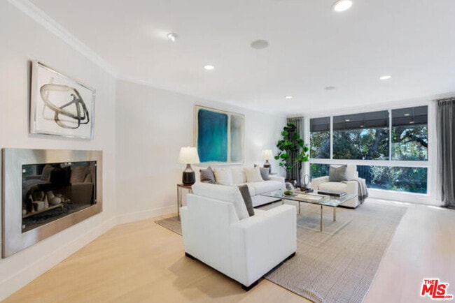 Building Photo - 1068 Casiano Rd