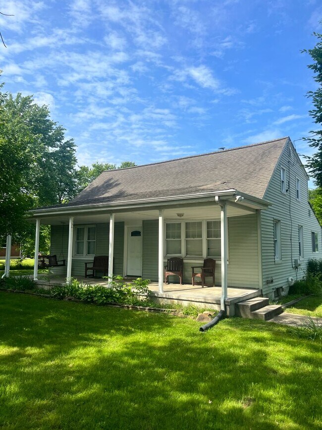 Primary Photo - Welcome to 1826 Otts Chapel Road!