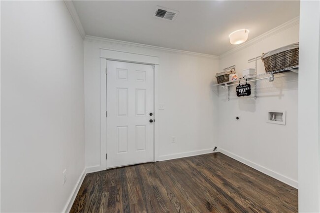 Building Photo - 456 Griffin St NW