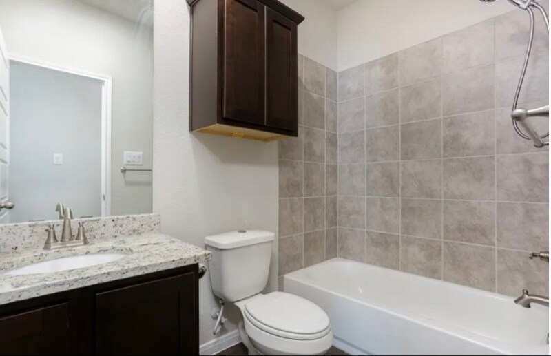 Building Photo - 537 Grayson Ln