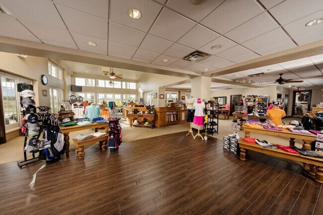 Building Photo - Dove Valley Ranch