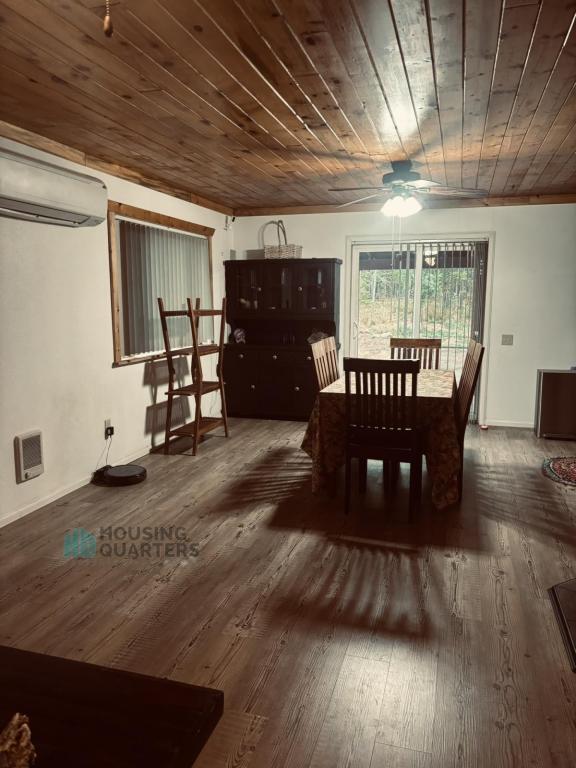 Building Photo - 4450 WA-211