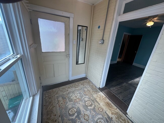 Building Photo - 28 S Charles St