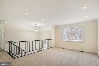 Building Photo - 510 Retford Dr