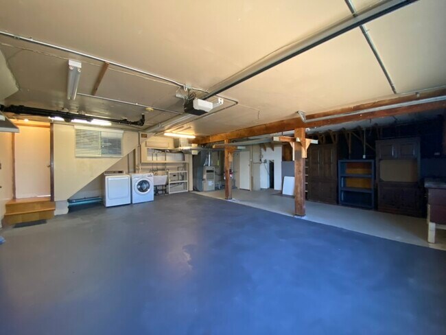 Building Photo - 1431 Niles Ave