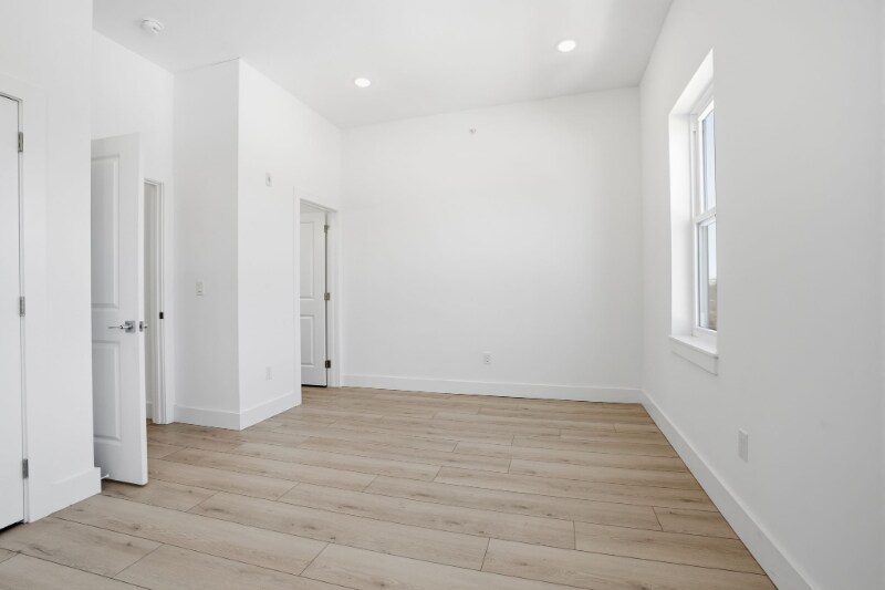 Building Photo - 147-149 N Gross St