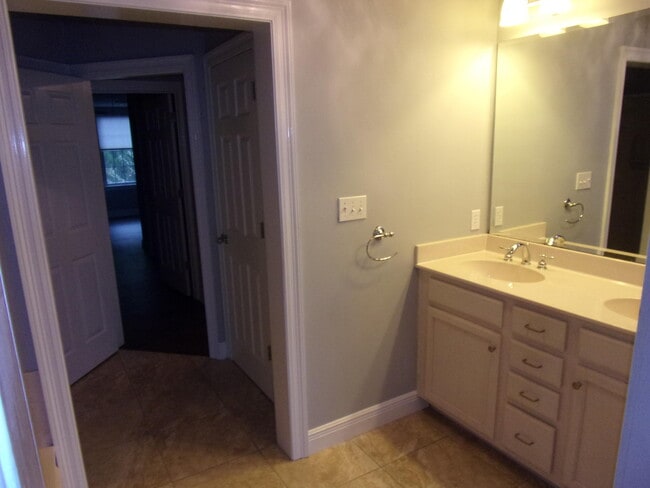 Building Photo - 1822 Sea Pines Ln