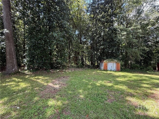 Building Photo - 211 Woodbury Ln
