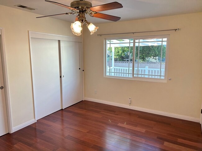 Building Photo - Adorable 5 Bedroom 3 Bathroom Orange Home Near Old Towne!