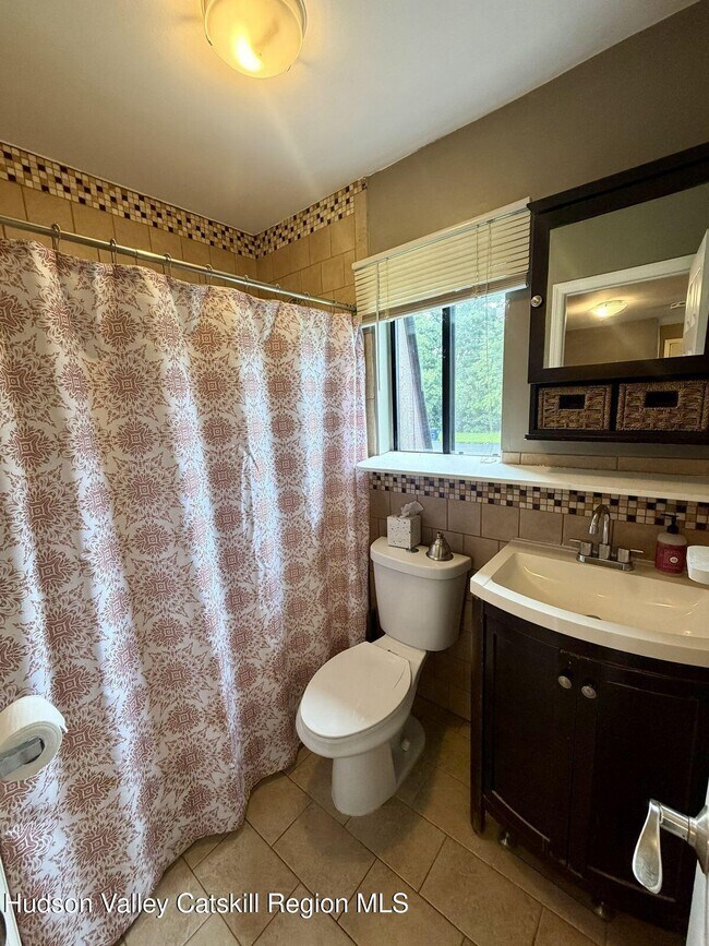 Building Photo - 616 Cherry Hill Dr
