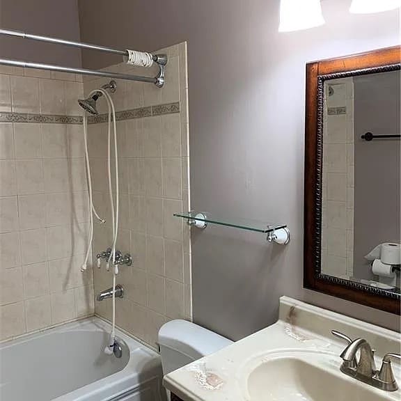 Building Photo - 2379 Selman Dr NW