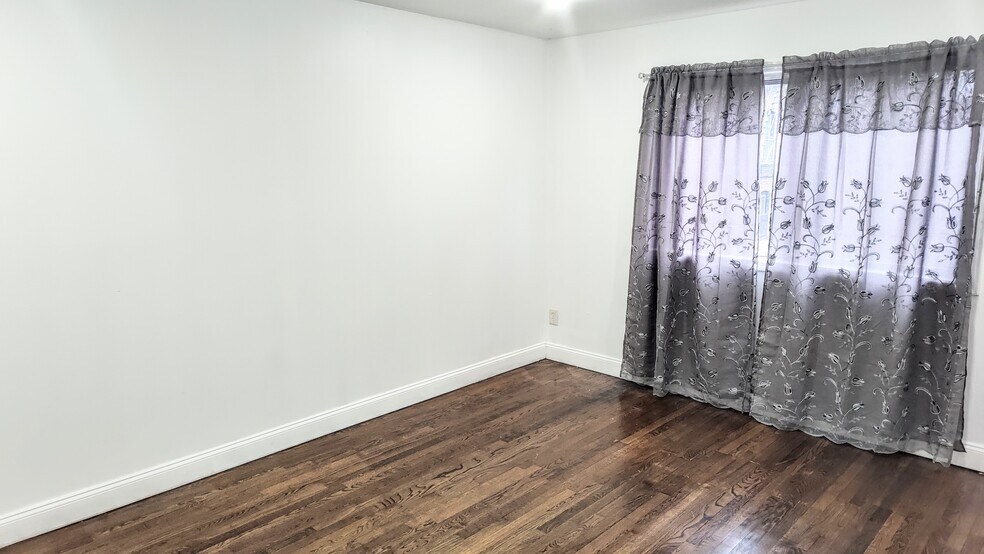Bedroom 1 - 8 Van Nostrand Ave