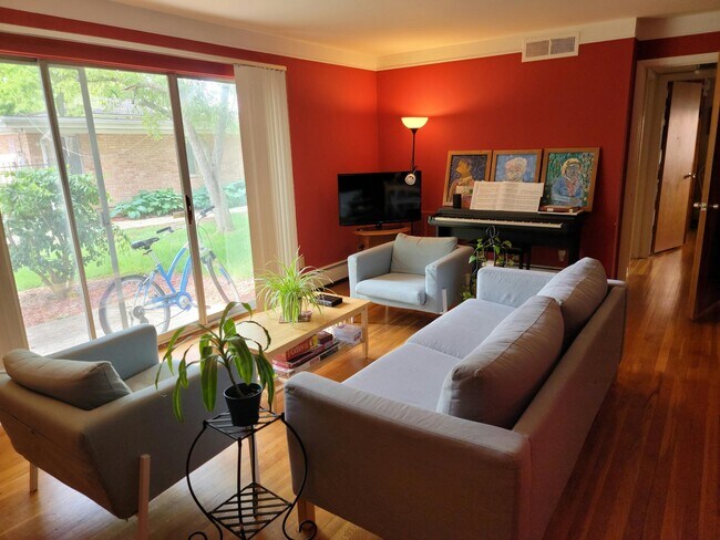 Building Photo - 1249 Island Dr