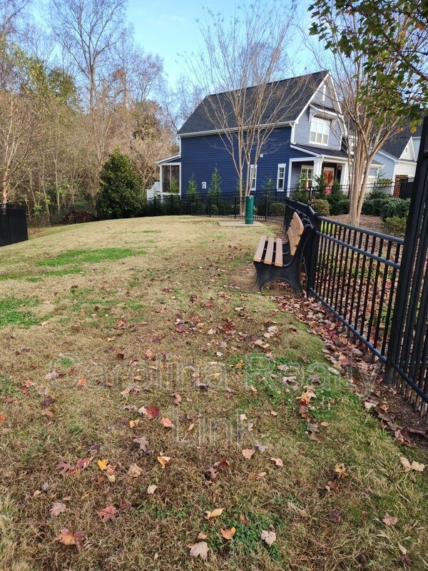 Building Photo - 1244 Assembly St