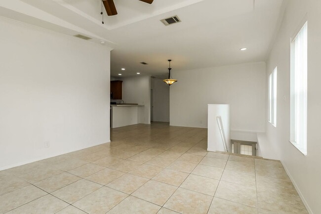 Building Photo - 7647 Navigator Ct