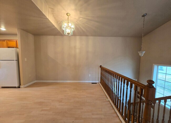 Building Photo - 1317 Mirror Lake Ln