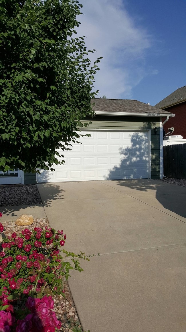 Building Photo - 110 N 49th Ave