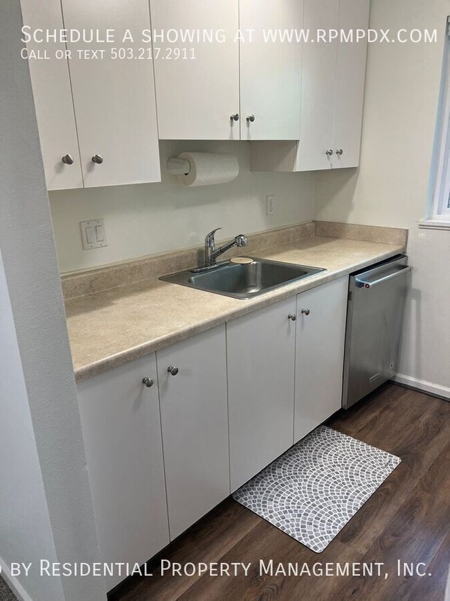 Building Photo - 12618 NW Barnes Rd