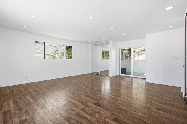 Building Photo - 5244 Baza Ave