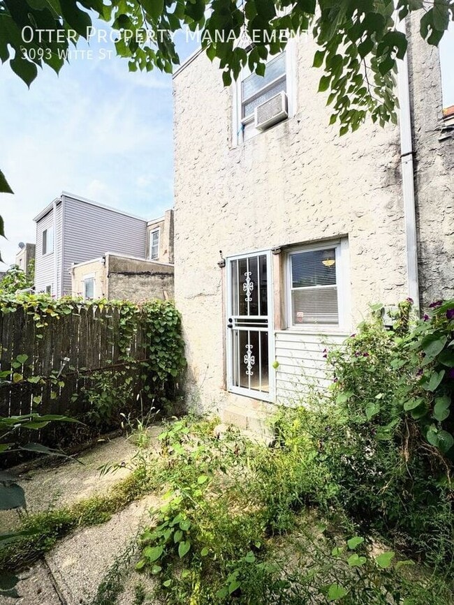 Building Photo - 3093 Witte St