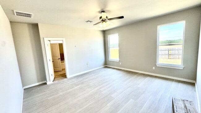 Building Photo - Beautiful Brand New 3-Bedroom Home in Coun...