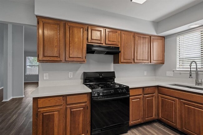 Building Photo - 9901 Willers Way