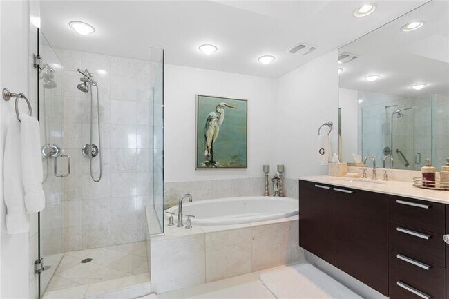 Building Photo - 3535 S Ocean Dr
