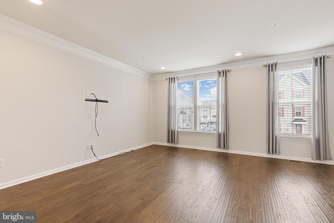 Building Photo - 101 Dallett Ln