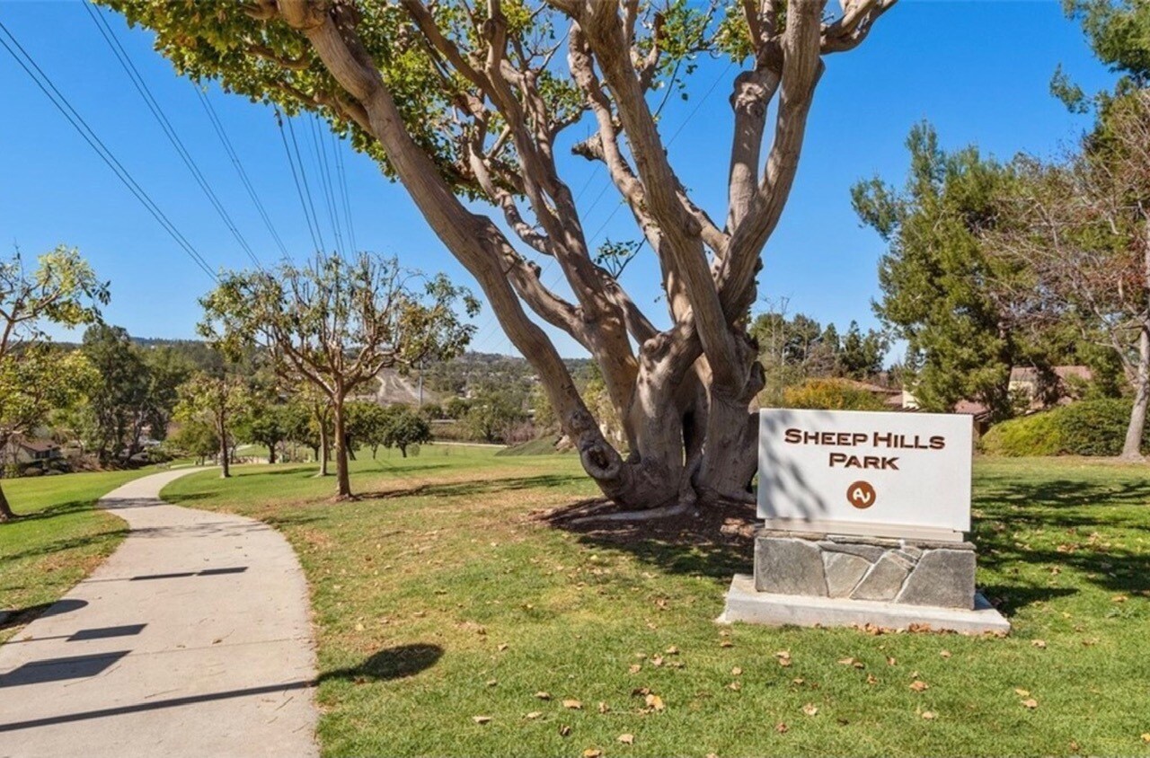 Building Photo - 25581 Indian Hill Ln