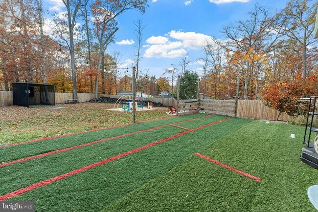 Building Photo - 6910 Ontario St