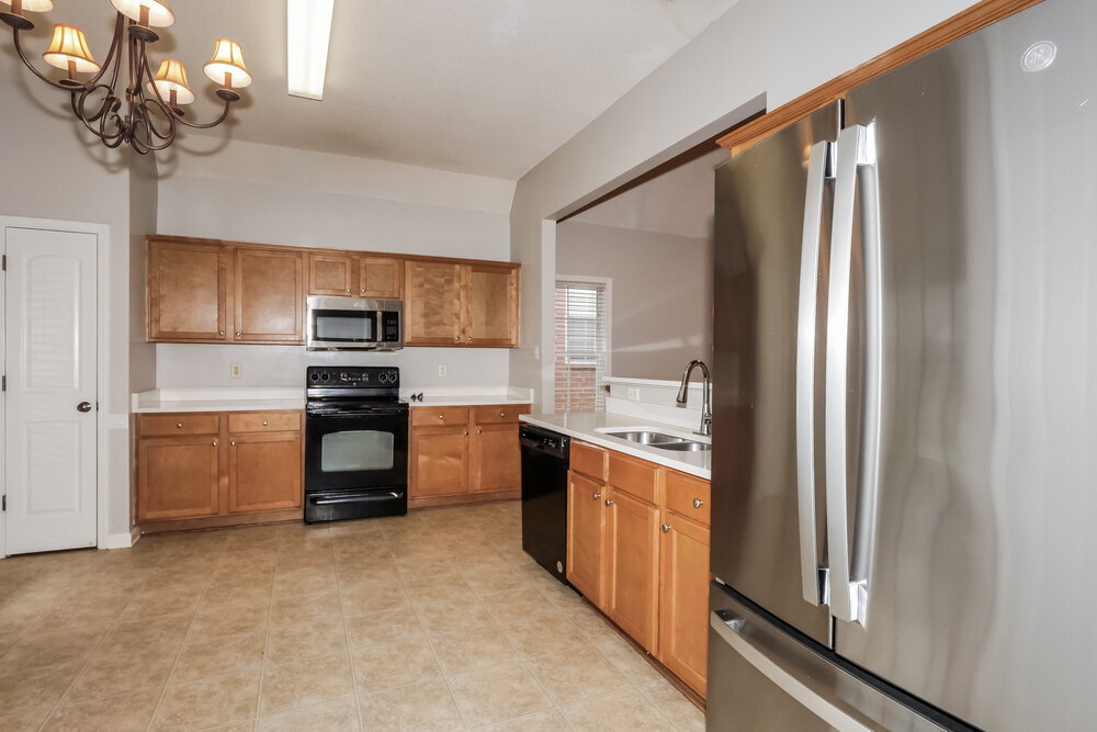 Building Photo - 10215 Morning Hill Dr