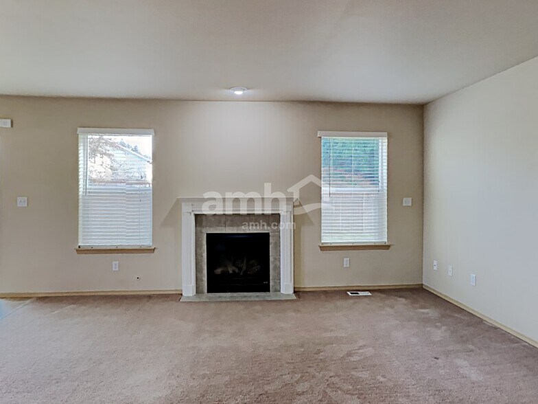 Building Photo - 20507 193rd Avenue Ct E