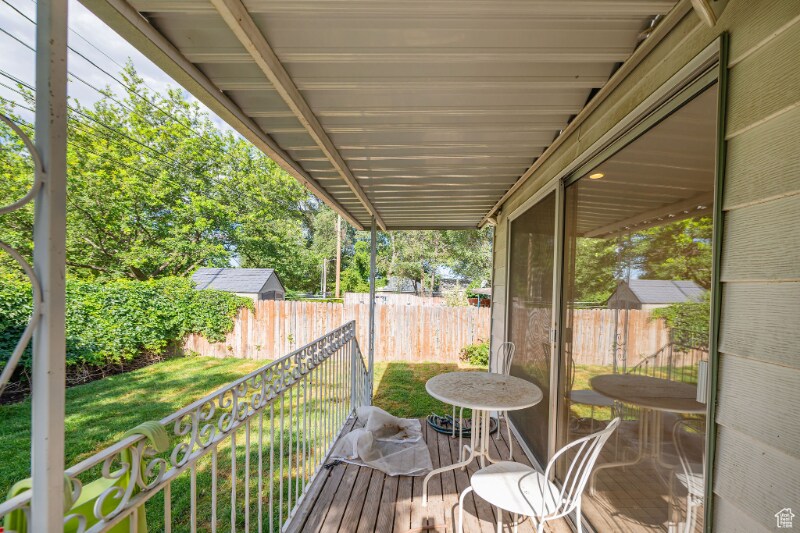 Building Photo - 1074 E 460 S St