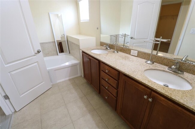 Building Photo - 9029 Aspen Hollow Pl
