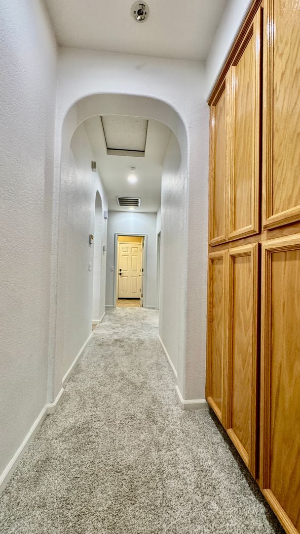 Building Photo - NOW AVAILABLE- COZY 3 BED, 2 BATH, 2 CAR GARAGE IN A QUIET NEIGHBORHOOD, NORTH NATOMAS