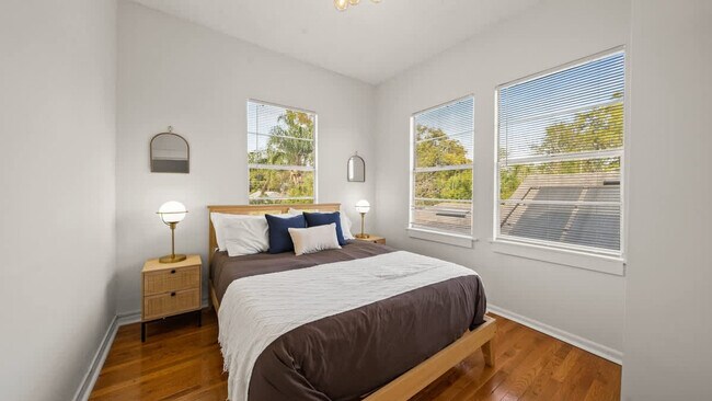 Building Photo - 307 W Haya St