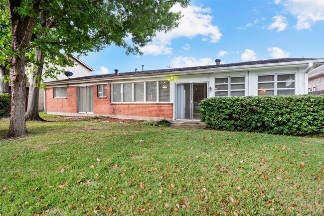 Building Photo - 16 Harbor Ln