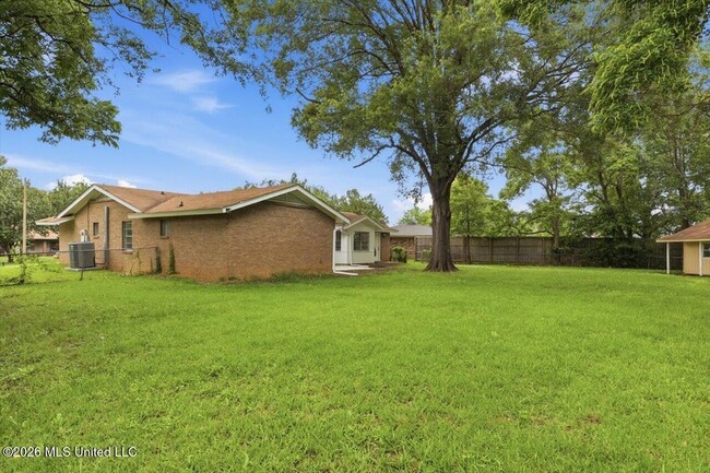 Building Photo - 3626 Wilcox Dr