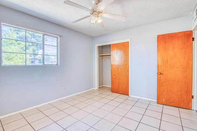 Building Photo - Beautiful 3 bed-1 bath house