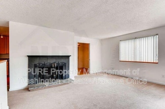 Building Photo - 4317 N Cheyenne St