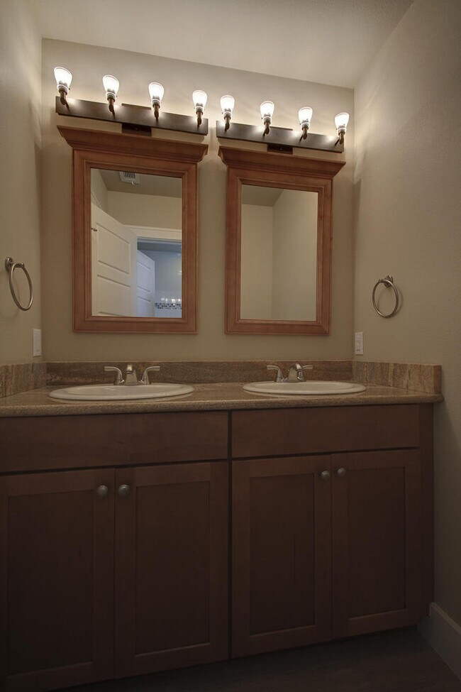 Building Photo - UT PRE-LEASE: Newly Remodeled West Campus ...