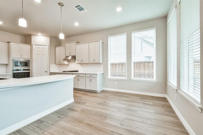 Building Photo - 8211 Chartres Wind Dr