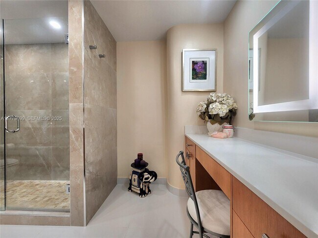 Building Photo - 3505 S Ocean Dr