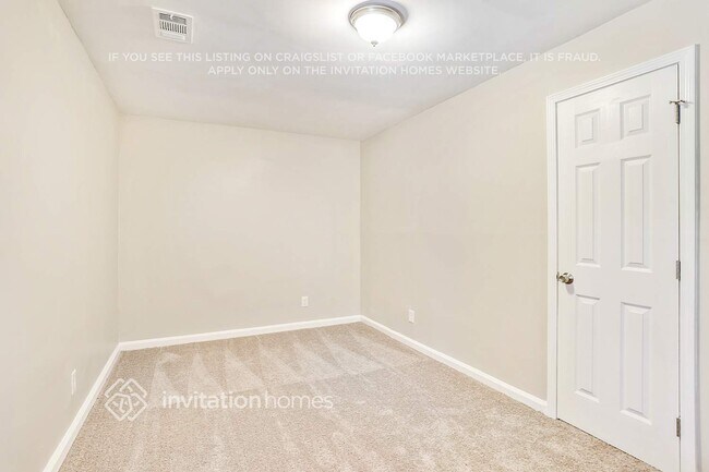 Building Photo - 329 Mount Zion Rd