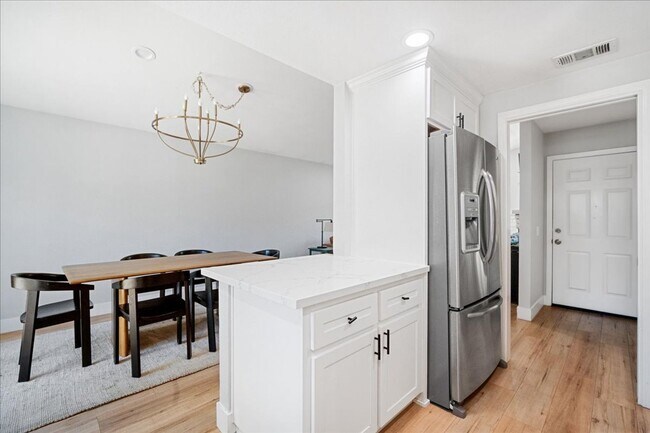 Building Photo - 103 Petrilli Cir