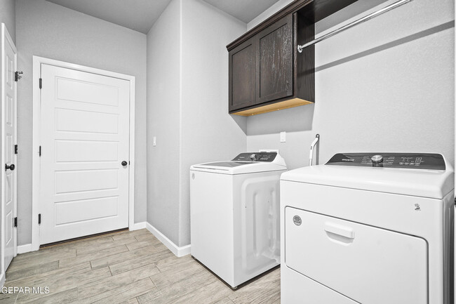 Building Photo - 2521 Mike Price Dr
