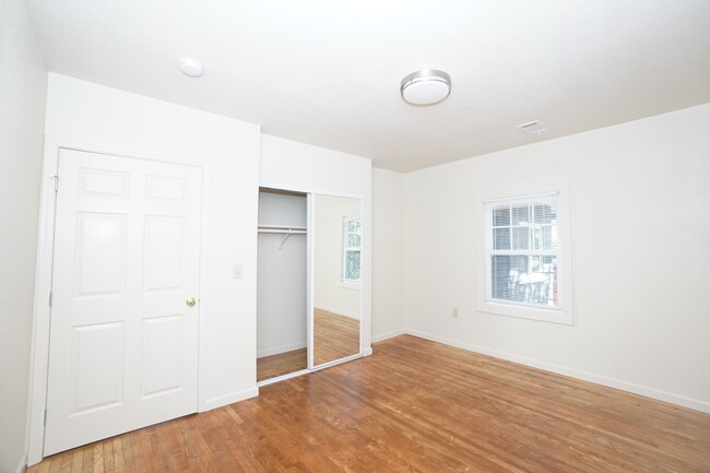 Floorplan - 2541-2543 Piedmont Ave.