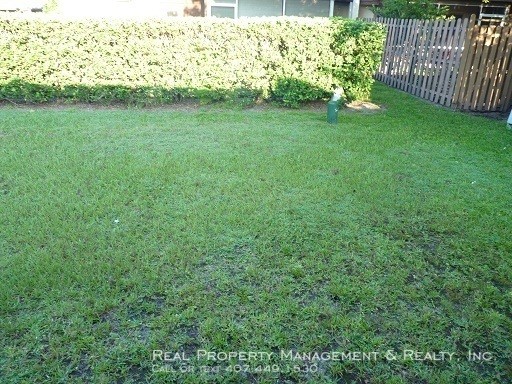 Building Photo - Nice 3 BR / 2 BA Home In Royal Manor Villas