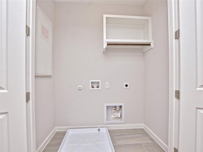 Building Photo - 12001 Vista Parke Dr